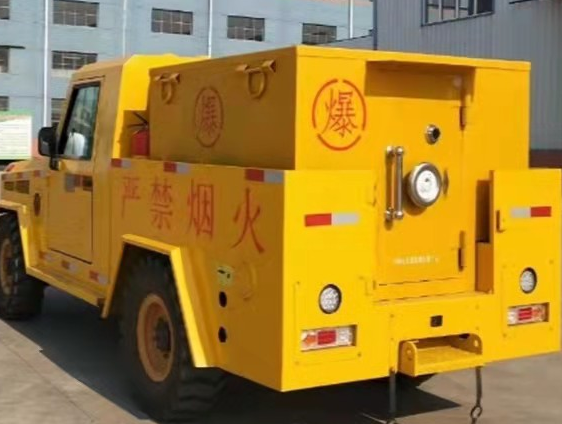 东台凯龙爆破器材运输车：保障爆破任务的安全运行