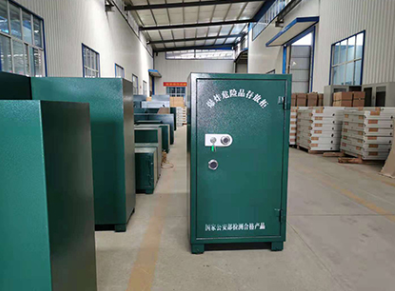 东台炸药柜一般是什么材质的容易生锈吗？
